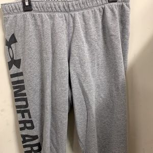 Womens Under Armour capris sweatpants
